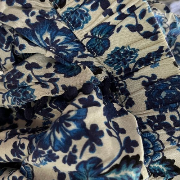 Flowing Panel Shorts - Picture 4 of 4